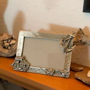 3 1/2 X 5  picture frame.